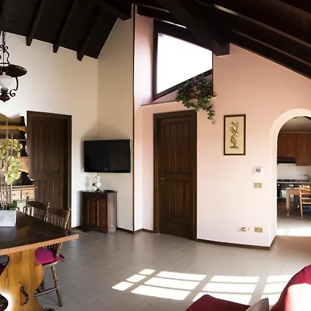 Herbal - Country House With Garden Hébergement de vacances Gattico